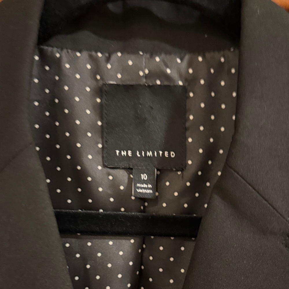 The Limited Women's Classic Black Blazer - Picture 2 of 5